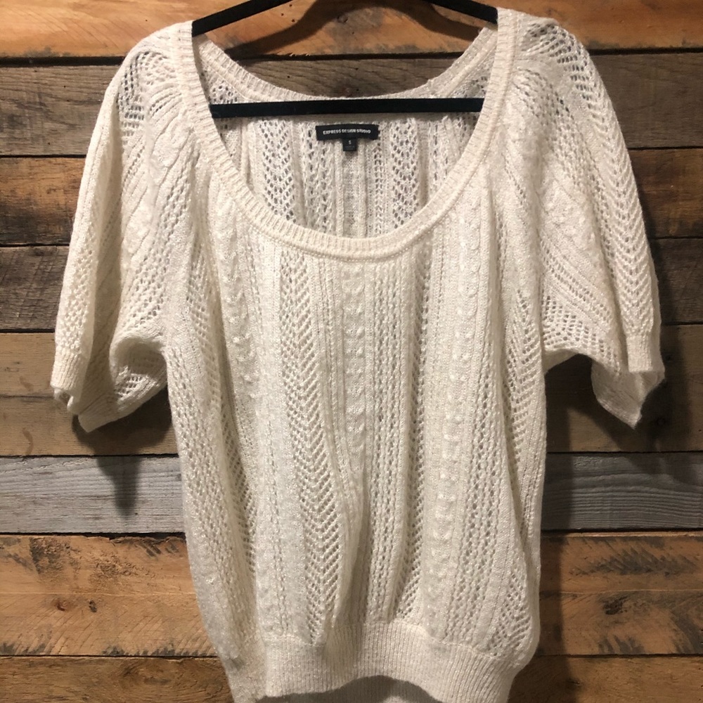 EXPRESS (S) short sleeve, scoop neck sweater